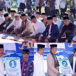 Bupati Monadi Sholat Idul Adha Bersama Masyarakat di Bukit Tengah, Ajak Warga Perkuat Semangat Pengorbanan dan Kepedulian