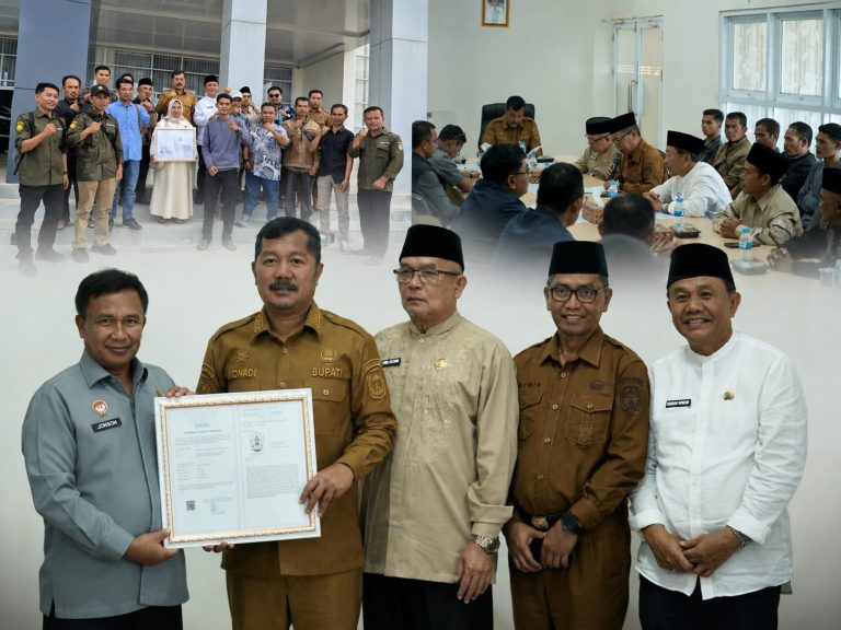 Bupati Monadi Terima Sertifikat IG Beras Payo Koerintji dari Kemenkum, Tonggak Baru Penguatan Komoditas Unggulan Kerinci