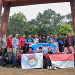 Pelepasan Bupati Kerinci bersama 28 Pemuda Tangguh Kobarkan Sumpah Pemuda di Puncak Gunung Kerinci